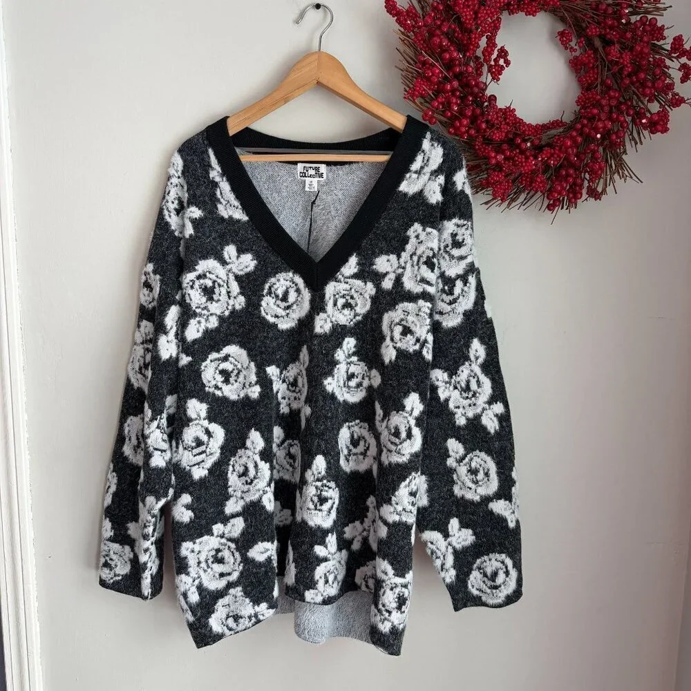 Womens Whimsigoth Grandmacore Rosa FLoral Fuzzy Sweater Plus Size 2X Black White